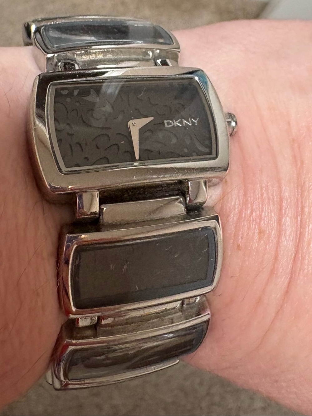 DKNY Silver Tone Bracelet Watch with Black Scrolled Dial & Band